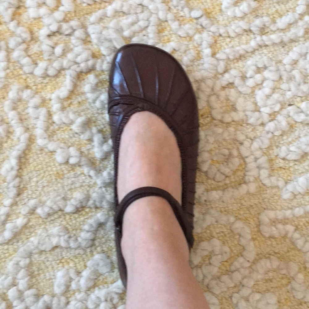 Earth shoes!  Only worn once!